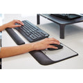 3M Precise Mouse Pad with Gel Wrist Rest, Black, MMMMW85B