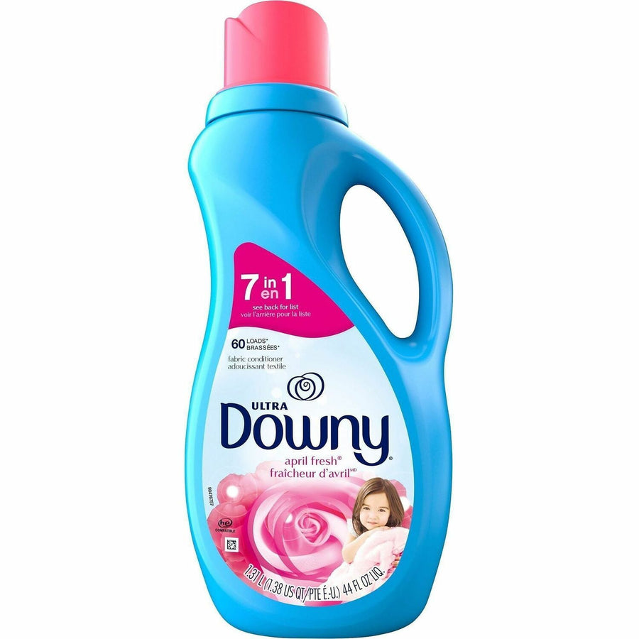 Downy Ultra Fabric Conditioner, Light Blue, Easy to Use, 1 Bottle, PGC10033