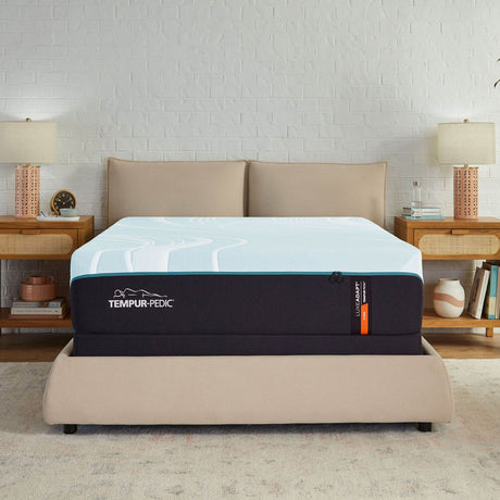 Tempur-Pedic TEMPUR-LuxeAdapt Firm Mattress Set
